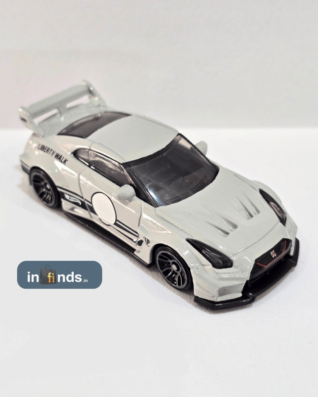 NISSAN 35GTR (LBWK SILHOUETTE WORKS)- HOTWHEELS