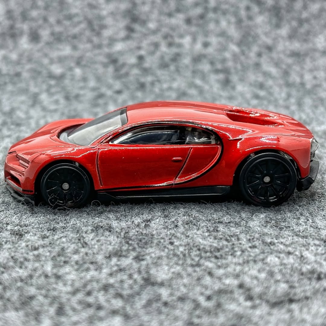 HOTWHEELS- BUGATTI CHIRON
