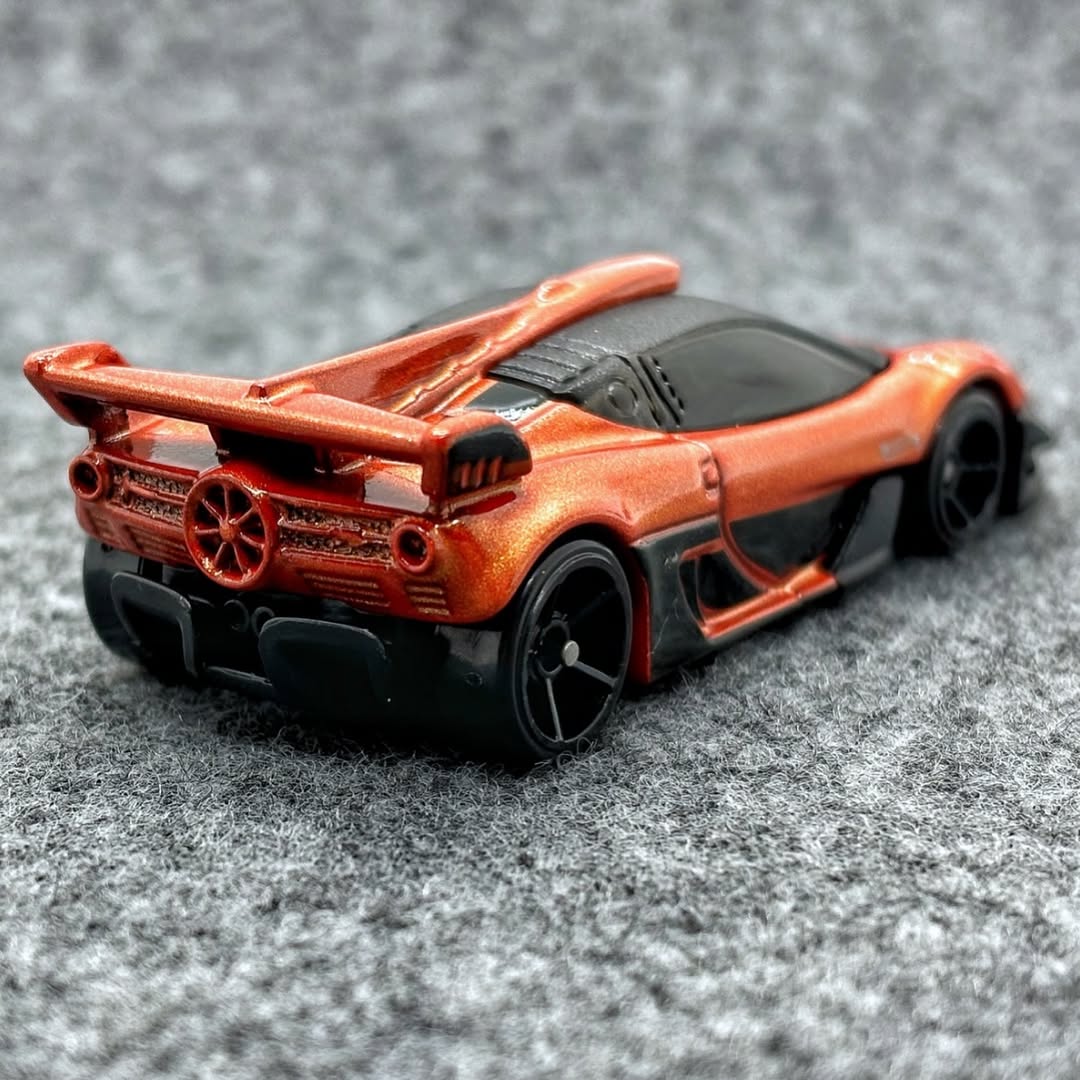 GORDON MURRAY AUTOMOTIVE T.50s - HOTWHEELS