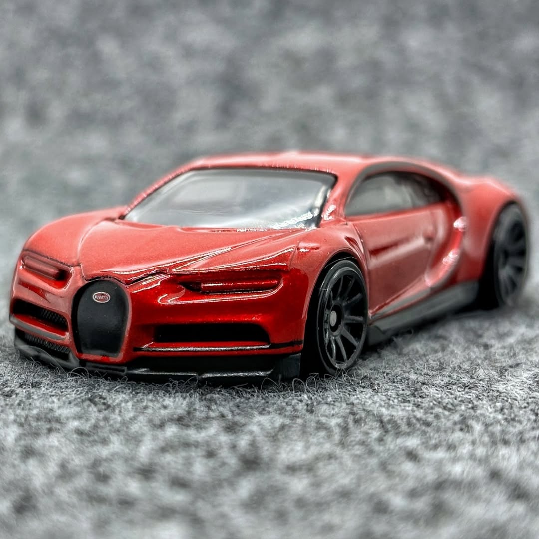 HOTWHEELS- BUGATTI CHIRON