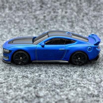 HOTWHEELS- Ford Mustang darkhorse (BLUE)